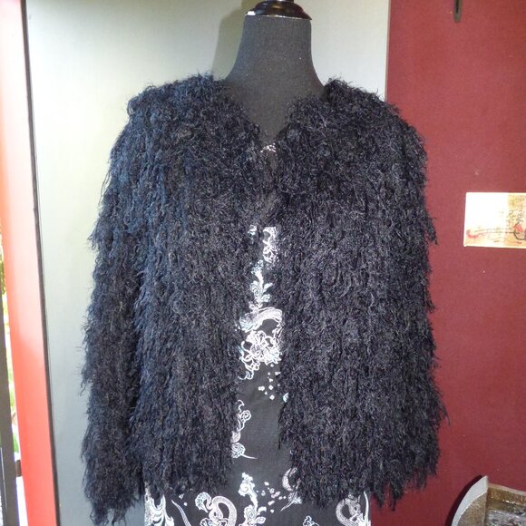 QUIRKY GOTH VAMPIRE 80'S STY TRUE BLACK SHAGGY 1 HOOK CLOSURE CARDIGAN JACKET OS - Picture 1 of 13